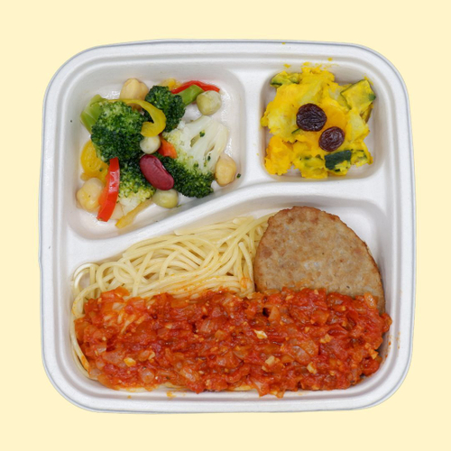 トマトソースが美味しいハンバーグ&パスタ