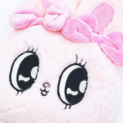 エスターバニーのふわふわなぬいぐるみアクセサリー