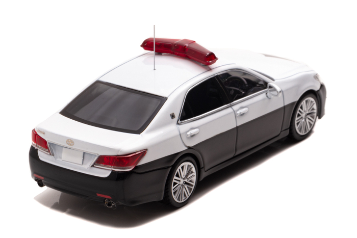 1/43 トヨタ クラウン アスリート (GRS214) 警察パトロール車両：右後