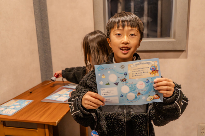 ▲スタンプラリーシートを持って冒険でかけよう！