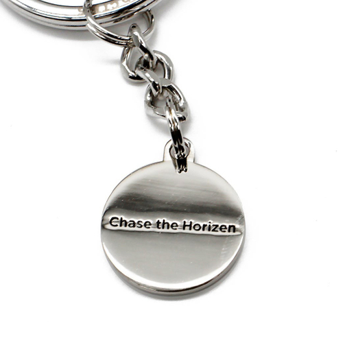 0000/1000&nbsp;のシリアルナンバー入り