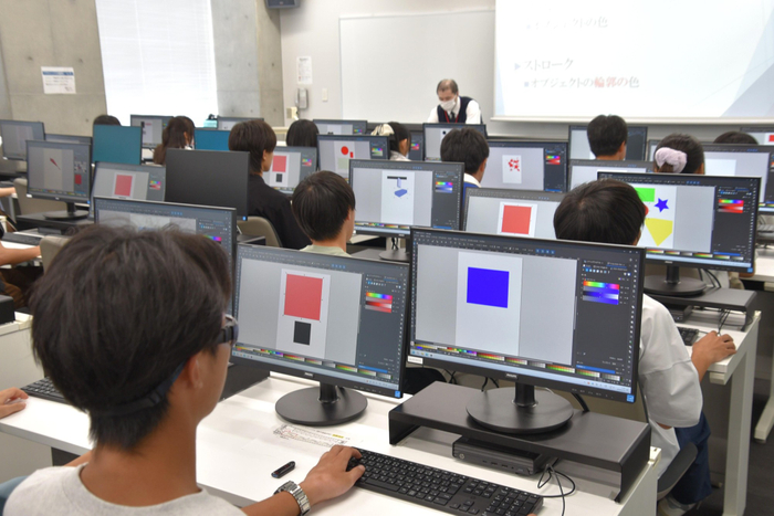 都市情報学部のCG制作体験