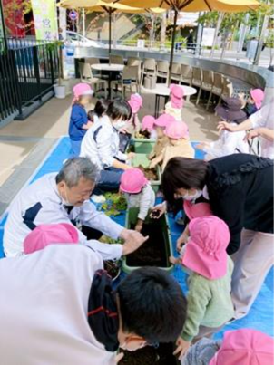 みんなでたくさん収穫だ！