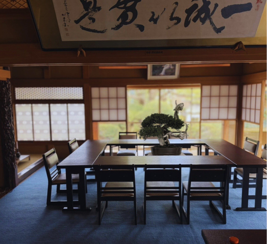 密蔵院の客殿が期間限定の盆栽ギャラリー兼カフェスペースに（写真はイメージになります。）