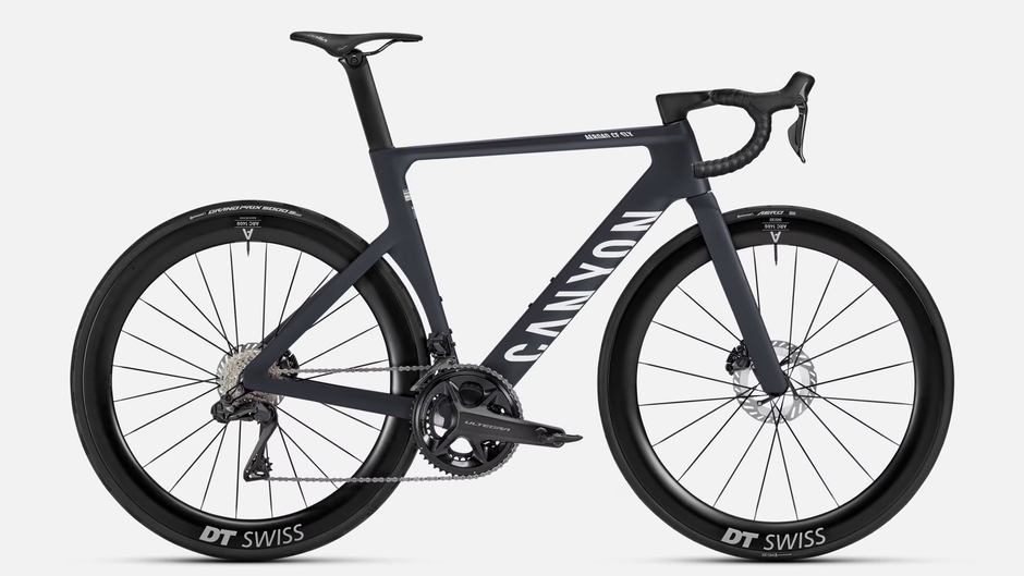 Aeroad CF SLX 8 DI2  新価格　799,000円　旧価格　1,039,000円（いずれも税込）