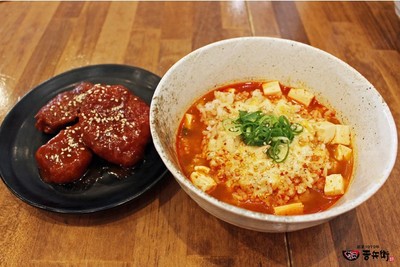 ヤンニョムとんかつ&スンドゥブ丼