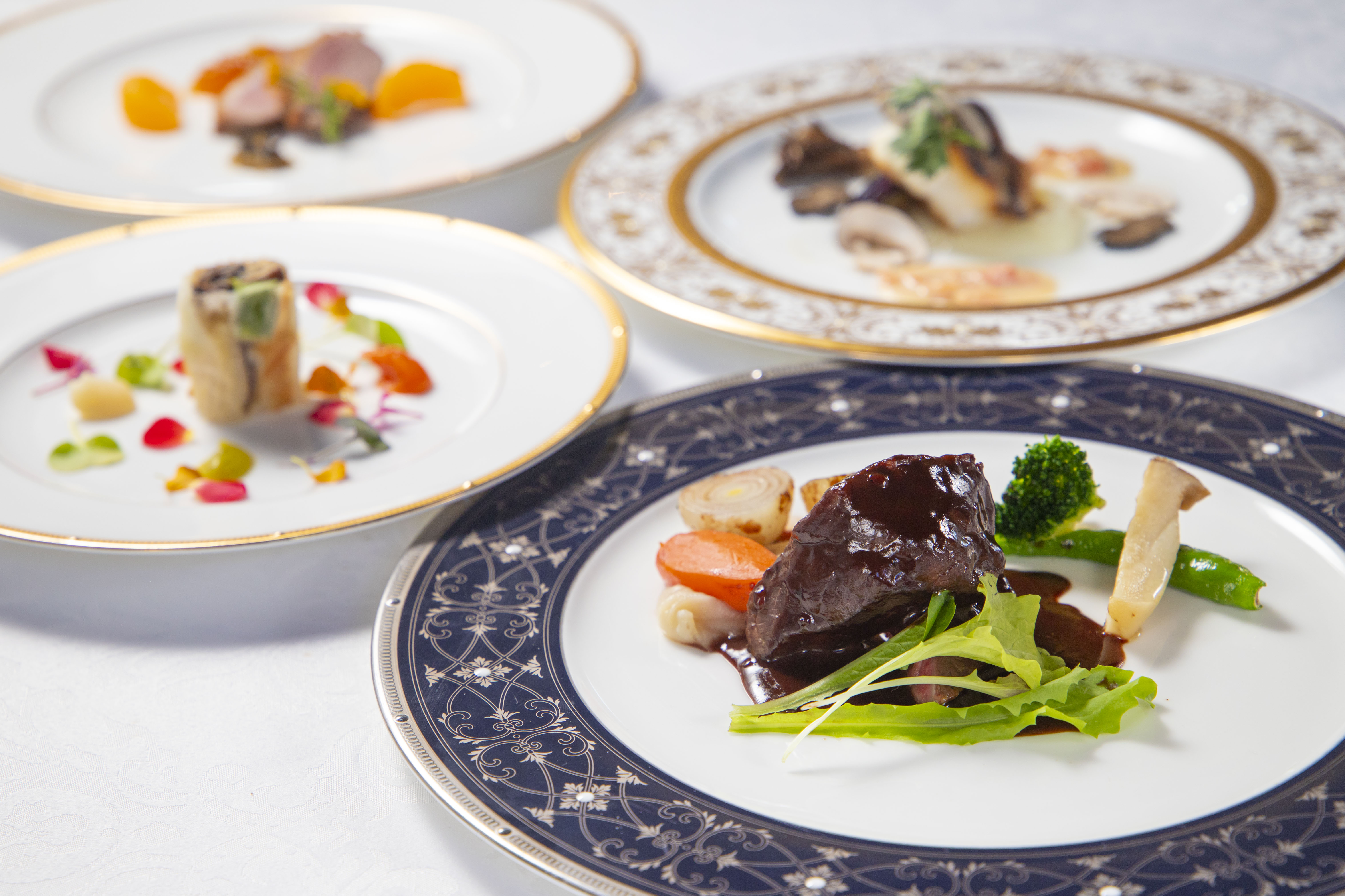 ▲冬に旬を迎える淡路島産の食材を贅沢に使用した限定コース