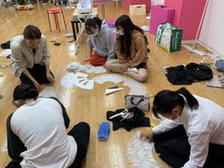 衣装制作の様子