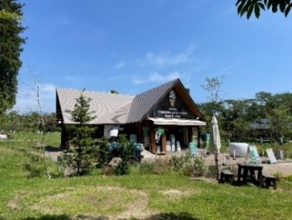 ソフトクリームショップ本店横
