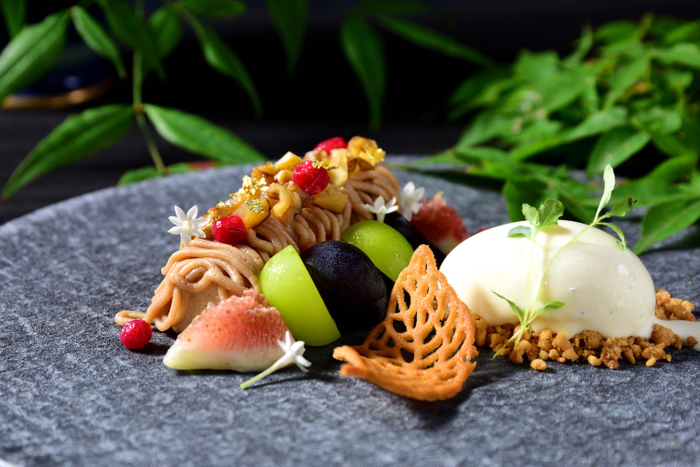 美しく盛られたデセール