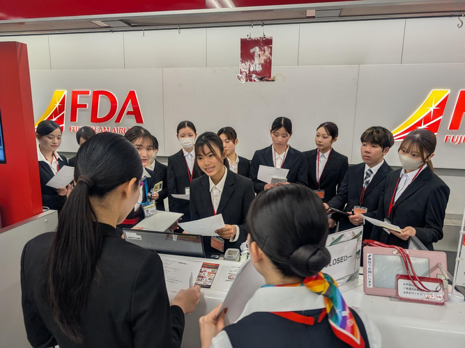 グランドスタッフを疑似体験！