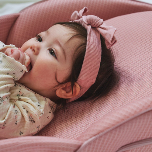 傾斜は5度～30度で調節可能