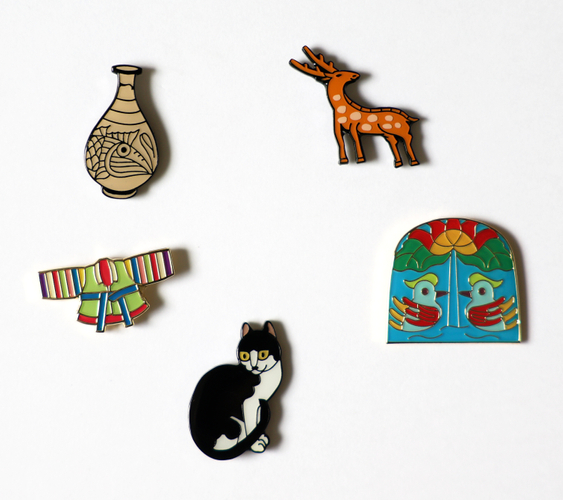 画像10　オリジナルグッズ　ピンバッジ