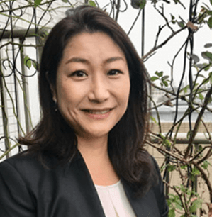 森住史さん(大学教授・通訳)大学時代にロンドン大学、大学院ではエディンバラ大学に、それぞれ1年留学。成蹊大学で教えつつ通訳者として活躍。専門は社会言語学、通訳学。「日本人にとって英語ってなんだろう」はテーマの一つ。2012年度からAsahi Weeklyのコラム「森住史の英語のQ&A」を連載中。