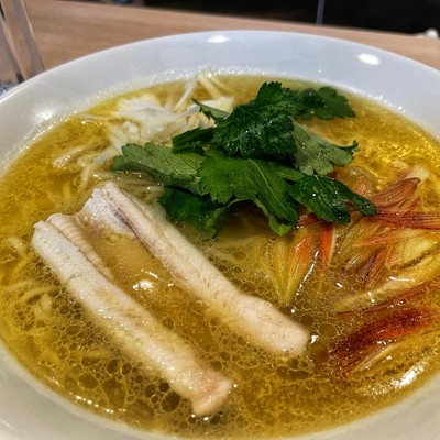 濃厚アラの塩麺　1,000円