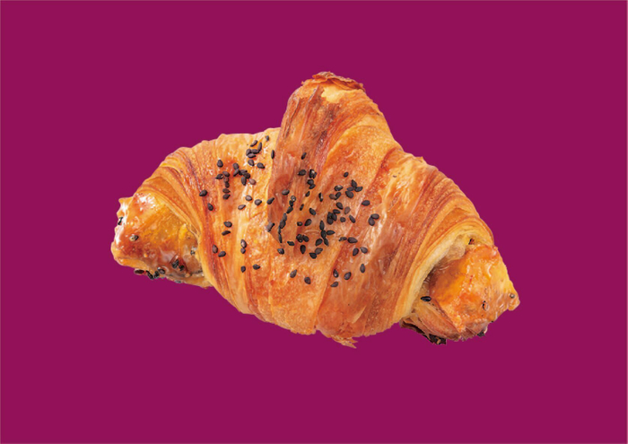 【ベーカリーズキッチン オハナ(ニューデリー)】沖縄黒糖　大学芋のクロワッサン