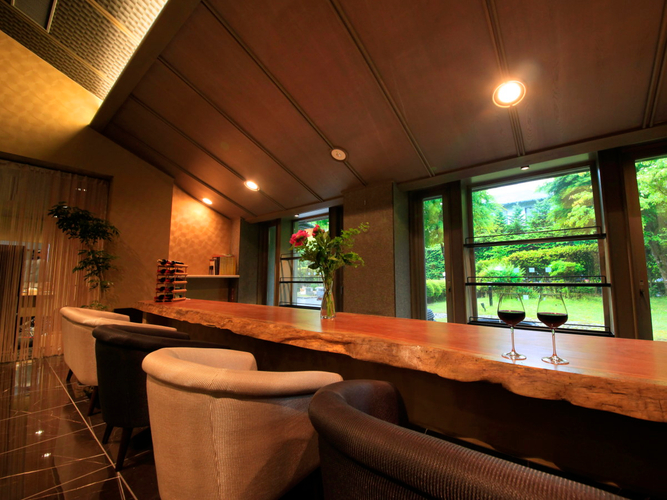 本館にはレコードプレーヤーが置かれたBarも