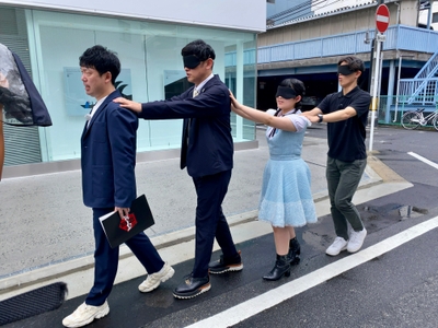 店舗までの道のりも覆面!そのエリアや店構えまですべての情報をシャットアウトして一杯と対峙する