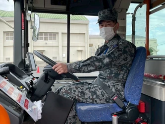 航空自衛隊入間基地にてバス運転体験会を実施 任期制等自衛官を対象に就職支援へ