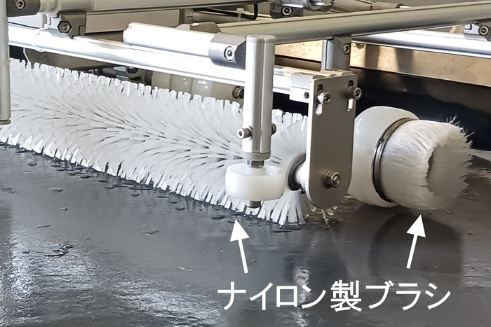 ナイロン製ブラシ