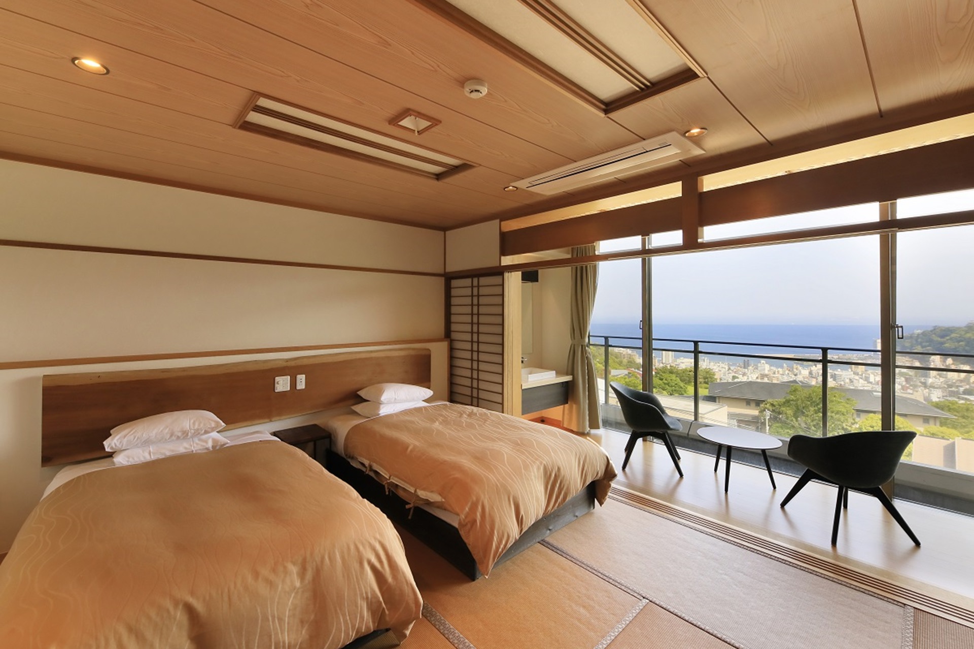 眺望自慢のお部屋から和室まで 多彩な＜客室＞