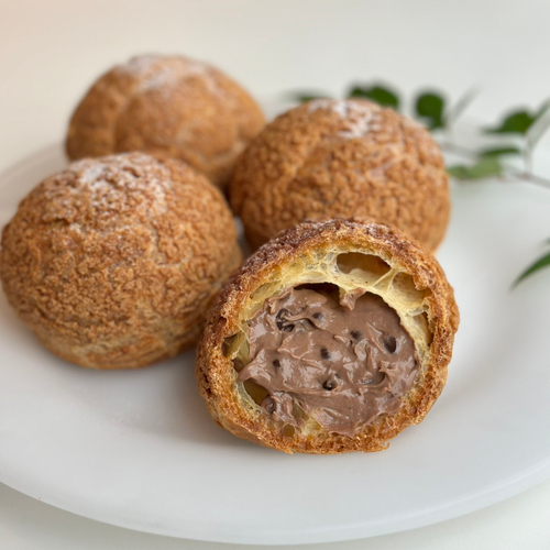 生チョコレートシュークリーム