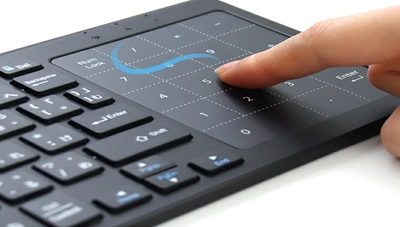 iPadがノートPCに大化け！？マウス不要・テンキー搭載の「究極オールインワンキーボード」発売。