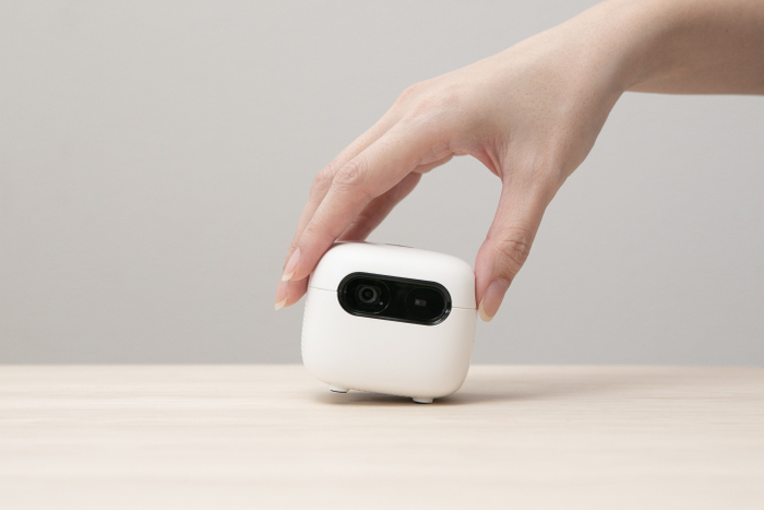 手のひらサイズのモバイルプロジェクター
