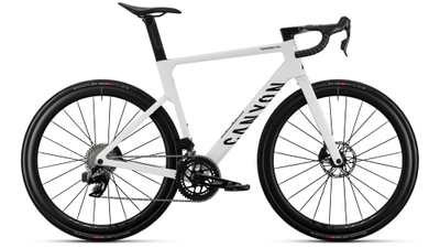 エンデュレース CF SLX 7 AXS  平均重量8.4kg  679,000円（税込）