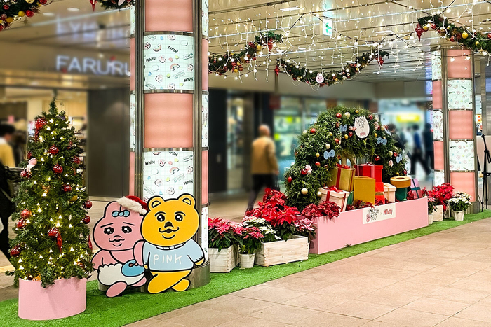 『ホワイティうめだで過ごすクリスマス』花装飾【場所:FARURU通路】