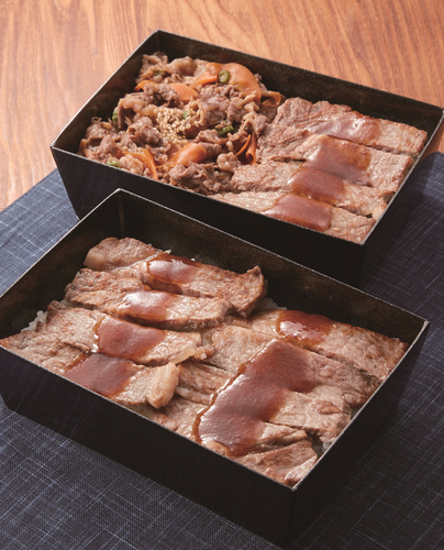 ＜時雨製麺所＞ぜいたく重、ステーキ重