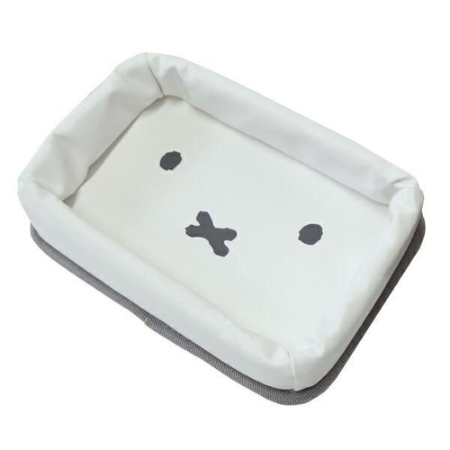 ミッフィーのシンプルなカー用品