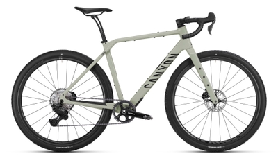 グリズル CF 8 Di2 ￥739,000（消費税込）