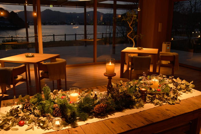 キャンドル揺れるダイニング［昨年一例］