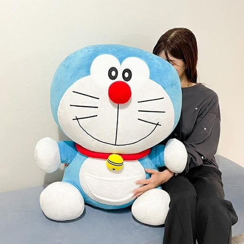 ドラえもんポーチ、ぬいぐるみ