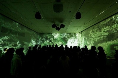 Immersive Cube Live