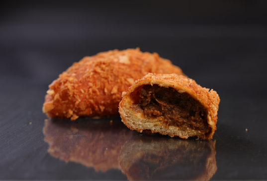 自家製ビーフカレーパン