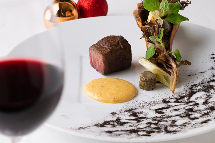 レストランひらまつ レゼルヴ（東京・西麻布）のクリスマス料理とワイン（イメージ））