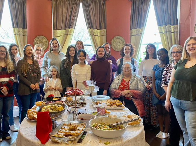 私の誕生日が近かったので、友人のご家族が盛大にホームパーティーを開いてくれました