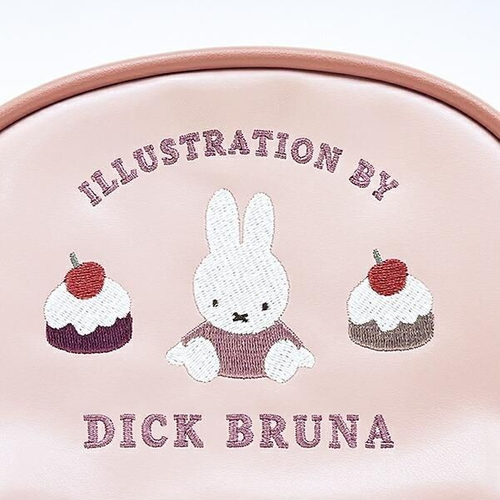 ミッフィーのドルチェシリーズのポーチ