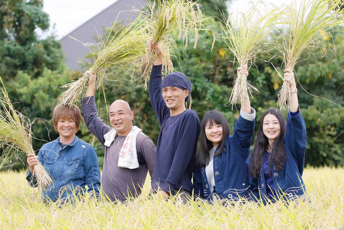 写真:2020年10月に界 箱根のスタッフが酒米の収穫を体験