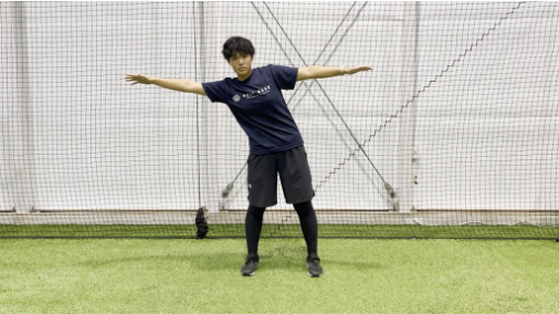 Bコース：スタンディングラテラルリーチ