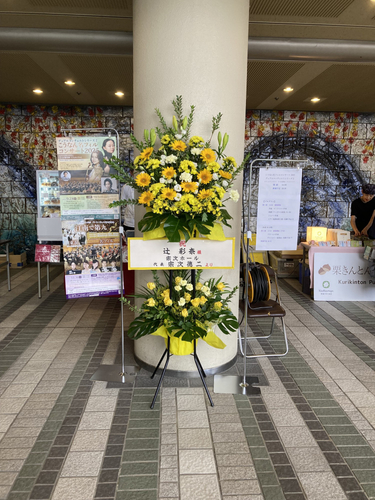 過去の公演のホワイエの風景２