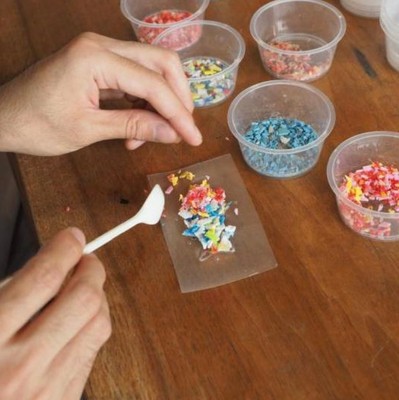 海洋プラスチックキーホルダー1