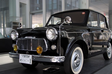 卒業生寄贈「ダットサン 211型セダン(1958年)」 除幕式のご案内
