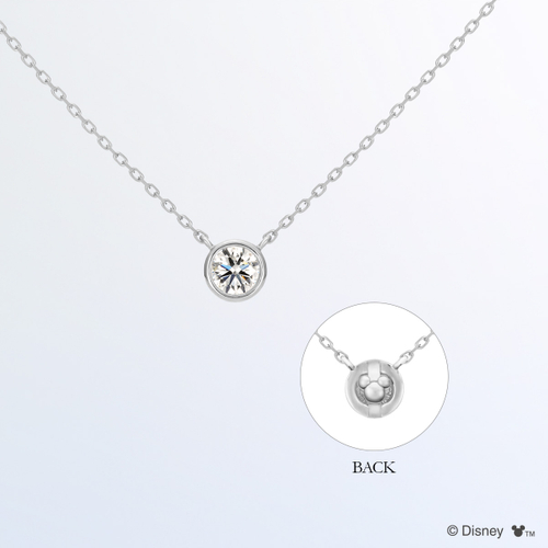 『Mickey Mouse Single Diamond -Bezel Setting-』　宝石を金属で囲う&ldquo;フクリン&rdquo;タイプのデザイン。 石を一回り大きく見せる効果があるほか、クラシカルな雰囲気をさりげなく演出します。