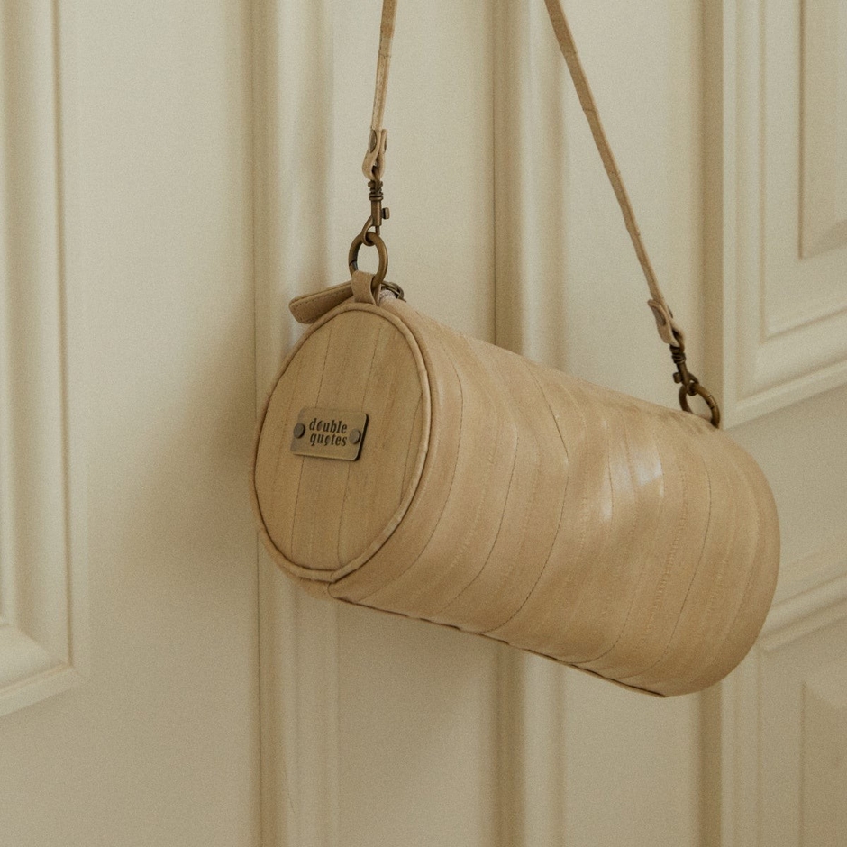 Butter shoulder bag