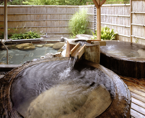 「離れの湯」女性露天風呂