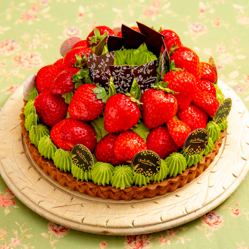 あまおうと八女抹茶ティラミスクリームのタルト