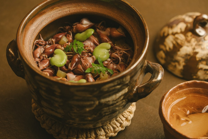 艶やかな丹後こしひかりを使った季節の土鍋御飯[一例]